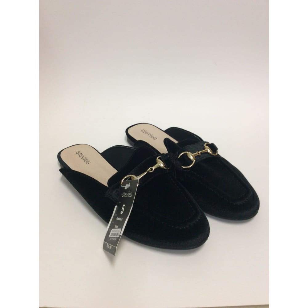 Buckle front slip on - Keuka Outlet